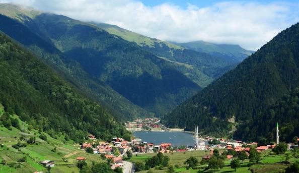 Çaykara’da Gezilecek Yerler – Tarihi Miras ve Yaylaların Büyüsü