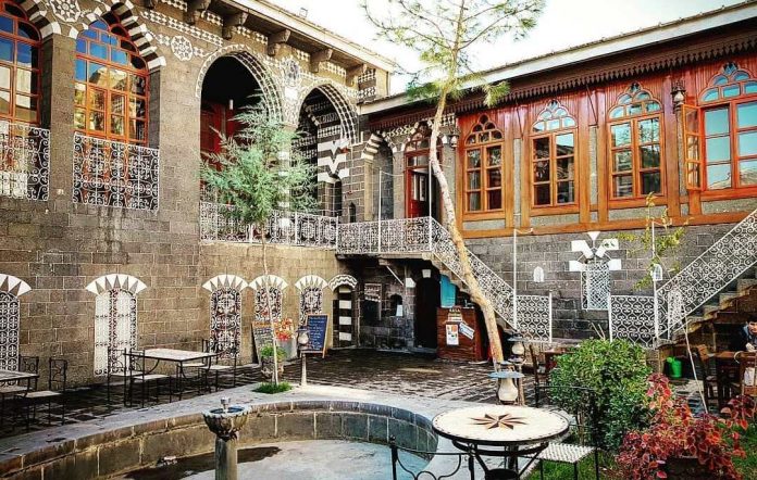 Bağlar’da Gezilecek Yerler – Parklar, Sokak Sanatı, Semt Pazarları ve Sokak Lezzetleriyle Dolu Sosyal Bir Kent Rehberi