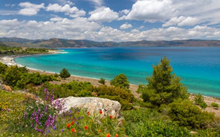 Gölcük’te Gezilecek Yerler – Deniz, Doğa ve Tarihin Buluştuğu İlçe