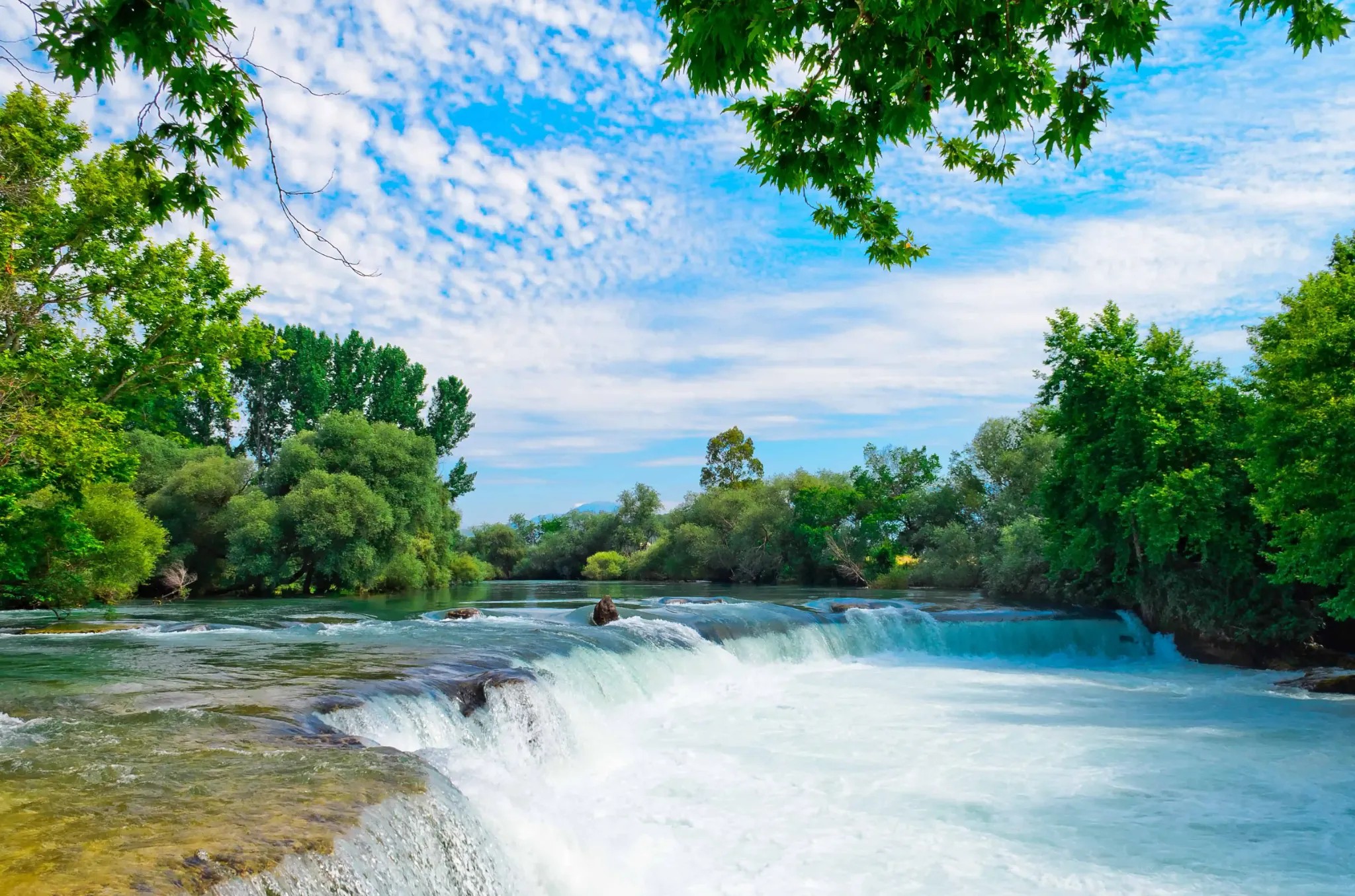 Manavgat’ta Gezilecek Yerler | Şelaleler, Antik Kentler ve Doğa Harikaları Rehberi 