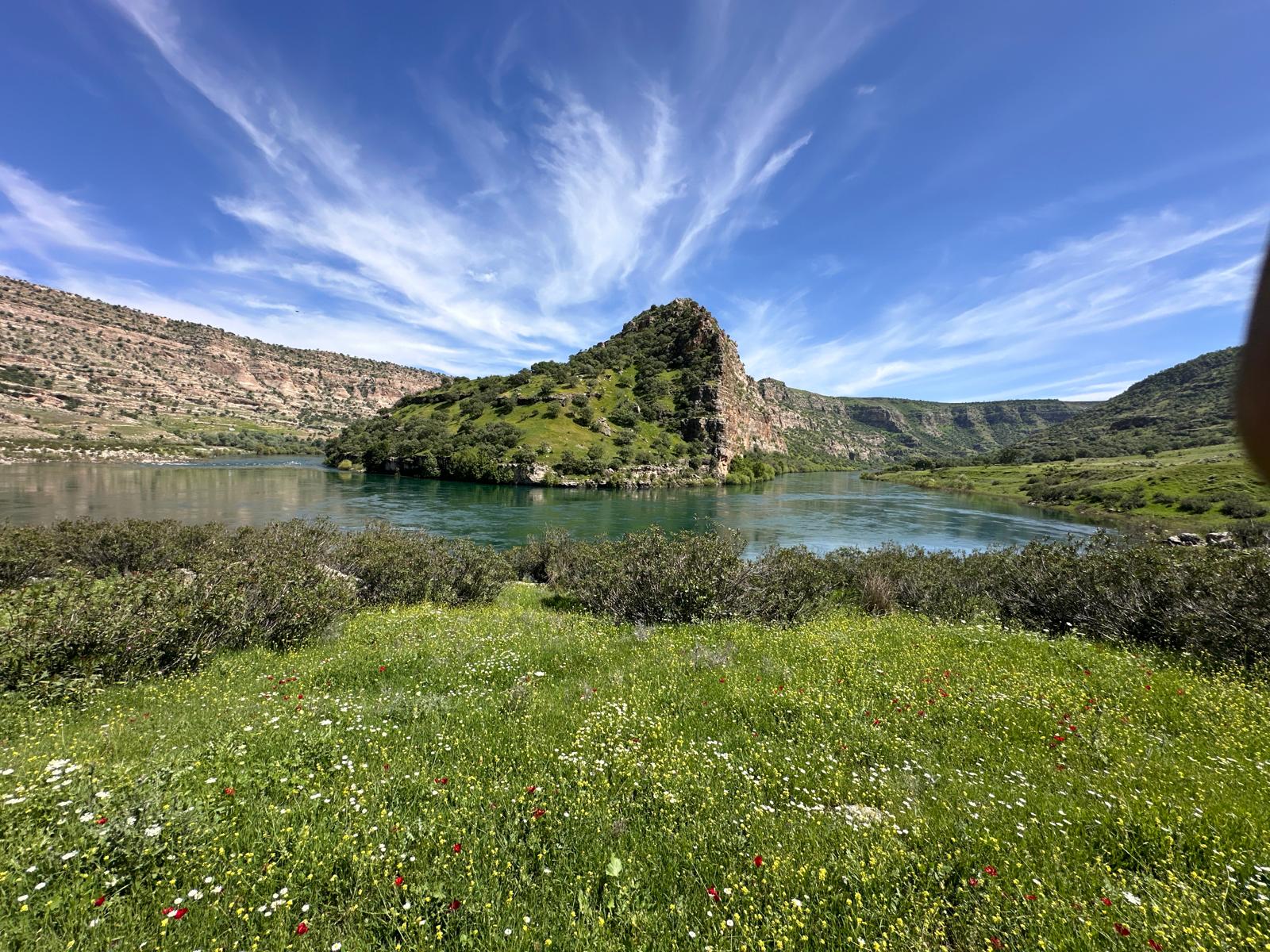 Güçlükonak’ta Gezilecek Yerler – Kanyon Yürüyüşü, Yayla Kampı, Termal Su, Baraj Kenarı ve Köy Kültürü